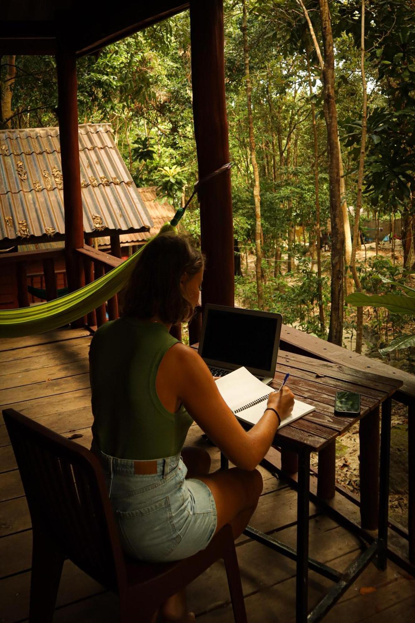 Sambath Sakseth Bungalow Kaoh Touch ภายนอก รูปภาพ